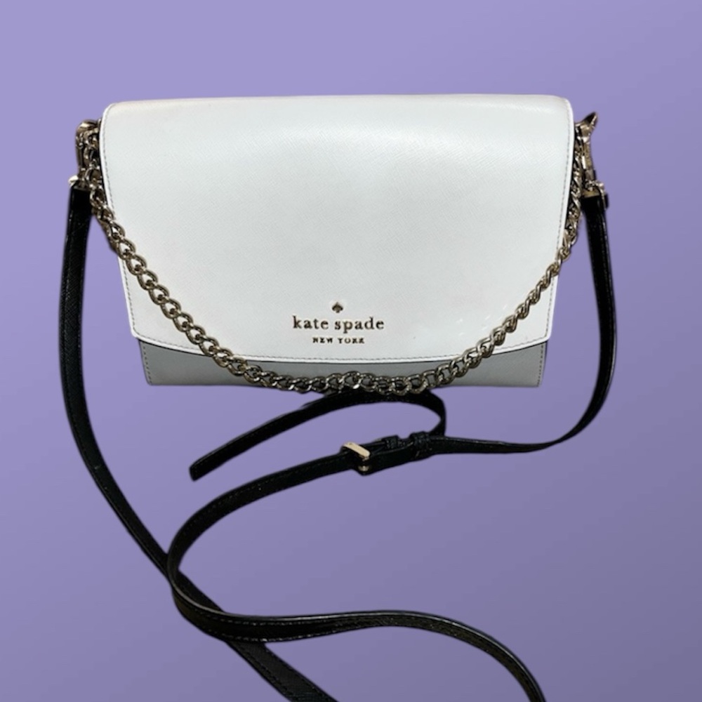 Kate Spade Gray and White Crossbody Bag with Structured Design